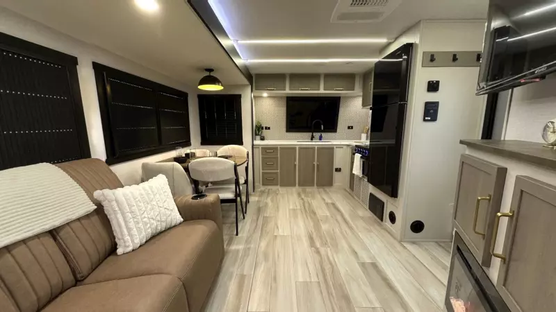 270FKS Floorplan Main Room