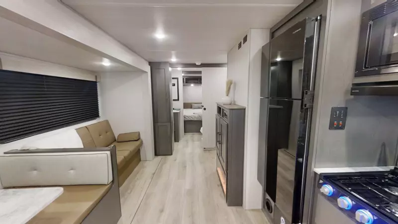 TRAIL31 Floorplan Main Room