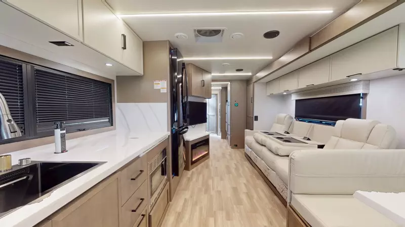 Georgetown 7 Series GT7 Main Room
